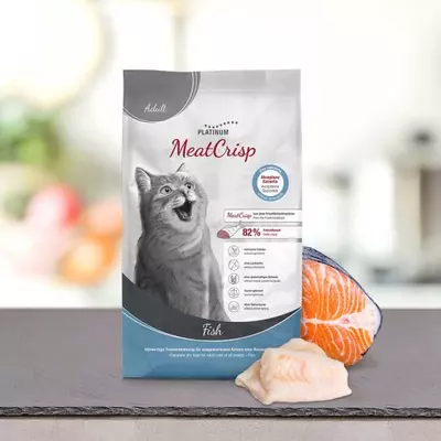 MeatCrisp Adult Fish macskaeledel felnőtt macskáknak 1,5 kg